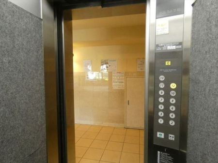 その他 エレベーター乗り場