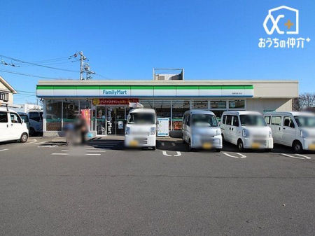 周辺環境 ファミリーマート西東京富士町店 徒歩3分。伏見通り沿いに位置するコンビニです。24時間営業なので急なお買い物にも便利です。駐車場：あり 210m