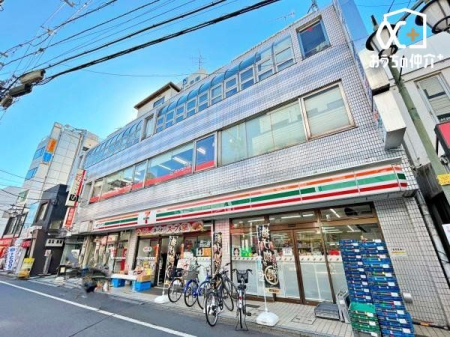 周辺環境 セブン-イレブン 東久留米駅北口店 徒歩7分。東久留米駅[北口]1分　お仕事帰りに大変便利に利用できます！　24時間営業　　お取扱商品：お酒・ATM　独自仕入れの安くて新鮮な野菜が並んでいます！…