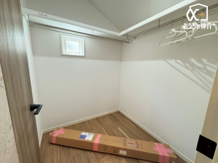 収納 ウォークインクローゼット