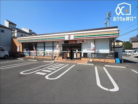 周辺環境 セブンイレブン西東京ひばりが丘2丁目店 徒歩7分。24時間営業なので急なお買い物にも便利です。中原通り沿いに位置しており、お弁当や軽食、飲み物を販売しています。駐車場有 500m