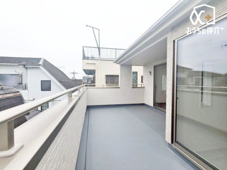 周辺環境 新座市立第三中学校 徒歩17分。【学校教育目標】　自ら学ぶ　心豊かに　たくましく 【目指す学校像】　生徒一人一人の力が伸びる学校 1300m