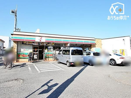 周辺環境 セブンイレブン練馬東大泉2丁目店 徒歩9分。24時間営業なので急なお買い物にも便利です。軽食、カフェなどの飲み物も販売しています。駐車場：あり 660m