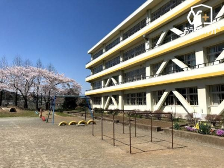 周辺環境 飯能市立加治東小学校 徒歩11分。お子様も安心して通えます。 840m