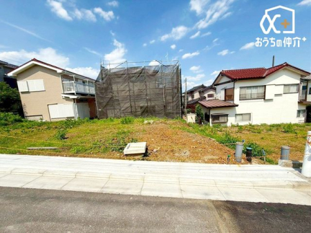 周辺環境 入間市立上藤沢中学校 徒歩11分。【上藤沢中学校】車椅子対応の入り口 830m