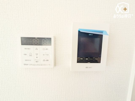 その他 追い炊き機能リモコンとテレビモニター付きインターホン