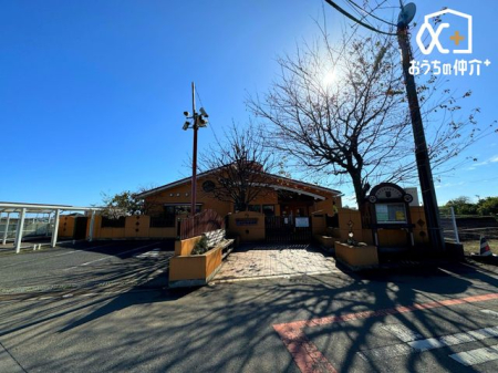 周辺環境 あかね保育園 徒歩6分。西武池袋線「狭山ヶ丘駅」が最寄りの保育園でございます。 470m