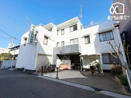 周辺環境 池田内科医院 徒歩10分。【診療時間】9時半から12時【診療科目】内科【休診日】日曜・祝日、第1，第3，第5木曜【駐車場】5台 750m