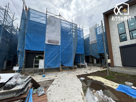 周辺環境 スギ薬局東久留米下里店 徒歩12分。営業時間：10時から22時　日用品のまとめ買いにもとっても便利。 920m