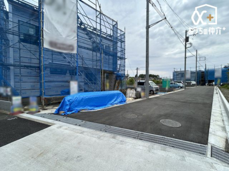周辺環境 スギ薬局東久留米下里店 徒歩12分。営業時間：10時から22時　日用品のまとめ買いにもとっても便利。 920m