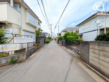 現地土地写真 前面道路公道4メートルの様子
