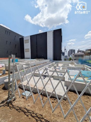 玄関 建築中の玄関