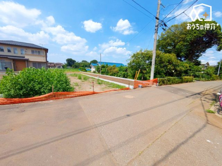 周辺環境 ミニストップ所沢糀谷店 徒歩2分。24時間営業なので、急なお買い物にも便利です。飲食物や軽い日用品を販売しております。駐車場；有（大型トラック可） 160m