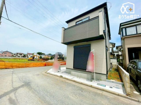 周辺環境 ファミリーマート所沢けやき台1丁目店 徒歩8分。24時間営業なので、急なお買い物にも便利です。飲食物や軽い日用品を販売しております。駐車場；有 630m
