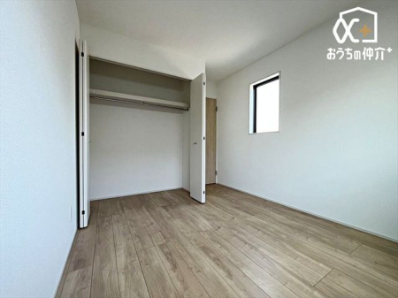 その他内観 多目的に使える洋室です。