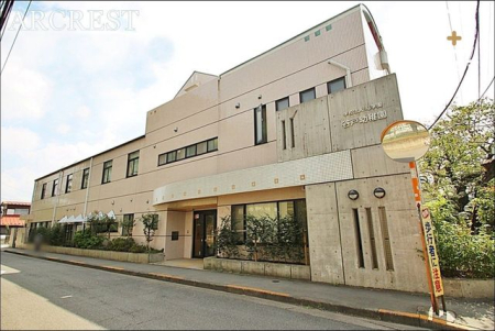 周辺環境 谷戸幼稚園 徒歩8分。大正15年に中野区に野方子供の家としてスタートした歴史ある園。自然と向き合い人と協働し、願いと感謝を込めて一年を過ごす。サッカー・バレエ・スポーツ・創作・英語・ピアノなど課外教…