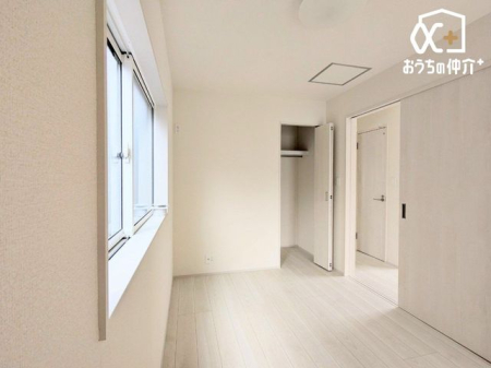 子供部屋 クローゼットが付いているため、お子様の勉強道具・衣類・寝具等も便利に収納可能です。