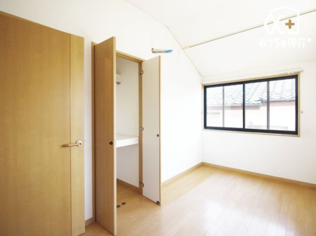 子供部屋 子ども部屋におすすめな約6.3帖洋室！２面採光で明るいお部屋です。