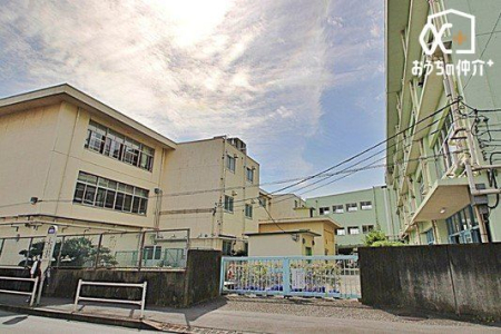 周辺環境 小平市立小平第二小学校 徒歩10分。 780m