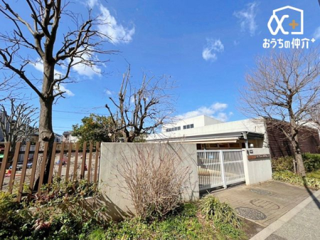 周辺環境 東久留米市立ひばり保育園 徒歩5分。開所時間：平日・土曜日7:00～20:00（延長保育を含む）、定員：110名、入所対象：産休明け保育から就学前まで。 340m