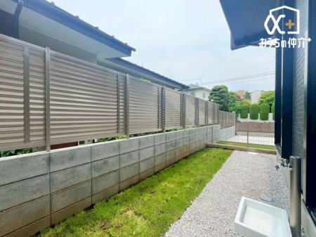周辺環境 ファミリーマート東久留米所沢街道店 徒歩9分。営業時間：24時間　駐車場：有　　■駐車場が広く、車でのアクセス良好　イートインも有！ 720m