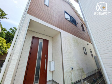 周辺環境 ローソン所沢北中店 徒歩13分。24時間営業なので、急なお買い物にも便利です。飲食物や軽い日用品を販売しております。駐車場；有 1040m
