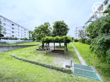 周辺環境 コープ 幸町店 徒歩15分。 1180m