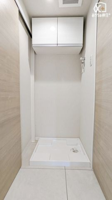 その他 シンクやコンロ、収納などが一体になっているデザイン性の高いキッチン。設備も含めて使い勝手を考えて設計されているため、サイズやデザインに統一感があり、汚れても掃除がしやすいのが特徴です。