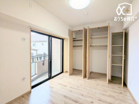 その他内観 クローゼットも完備。お部屋もスッキリ片付きます。