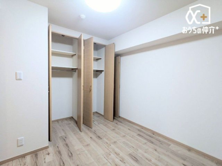 子供部屋 クローゼットが付いているため、お子様の勉強道具・衣類・寝具等も便利に収納可能です。