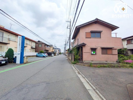 その他 公道6メートル側です。車通りの少ない通りです。