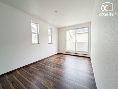 寝室 バルコニーに面しているお部屋です。