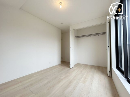 周辺環境 東村山市立東村山第二中学校 徒歩14分。【通学　区域】本町二丁目 久米川町全域(一から五丁目) 秋津町三丁目 諏訪町一丁目、二丁目 1060m