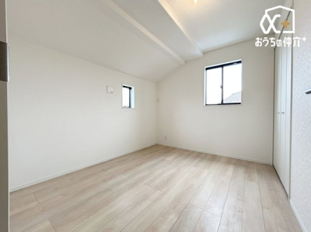 周辺環境 あいあい保育園 徒歩4分。【保育時間】7:00-18:00（延長20:00まで） 【定員】33人 【受入年齢】生後57日から2歳児クラス 260m