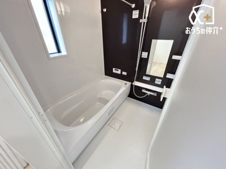 現地外観写真 南側接道の様子
