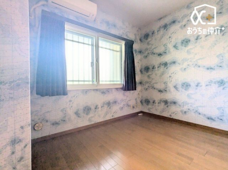 子供部屋 子ども部屋におすすめな5.5帖の洋室です！日当たりの良い明るいお部屋でお子様も快適に過ごせます。