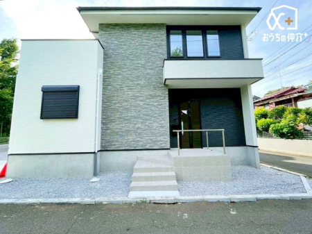 周辺環境 所沢市立若狭小学校 徒歩9分。 700m
