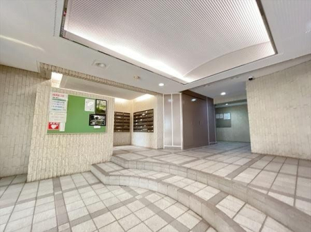 エントランス 管理が行き届いた清潔感のあるエントランス