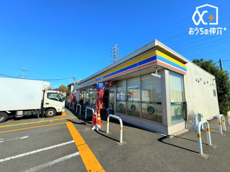 周辺環境 小手指駅 南口　(西武 池袋線) 徒歩12分。急行停車駅の小手指駅は周辺環境もとても綺麗に整備されております！ 940m