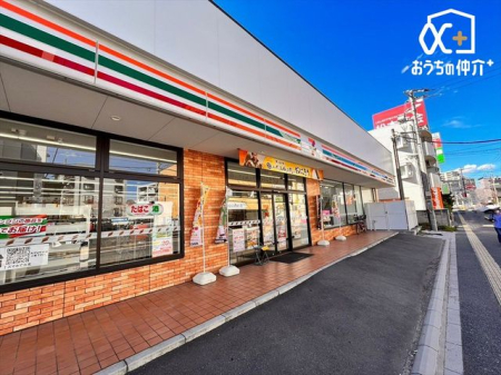 周辺環境 セブンイレブン富士見鶴馬西支店 徒歩5分。24時間営業のコンビニエンスストア。 350m
