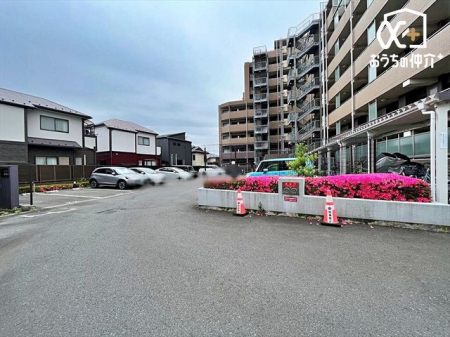 駐車場 駐車場の様子です。