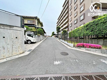 その他 閑静な住宅地で子育て家族にピッタリ。毎日のお散歩も快適な緑に恵まれたエリアで、自然に包まれた穏やかな暮らしを実現するための、ゆとりある住環境が整っています。