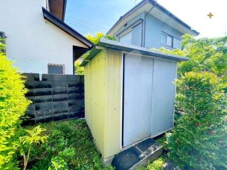 現地土地写真 ■物置も設置されています