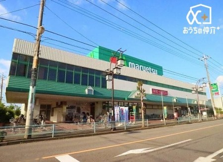 周辺環境 徒歩6分。【マルエツ入間川店】営業時間：9時00分～22時00分　大型スーパー　駐車場：あり 460m