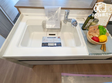 Lb` ƑƉby߂Lb`łB΂ɂ邩AbRƂ݂͂܂B܂rO̗lq킩̂ŁASčƂɏWł܂B