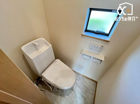 トイレ 2階トイレの様子。