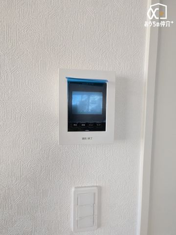 ���̑� �h�Ɩʂł����S��TV���j�^�[�t���C���^�[�z���ł��B