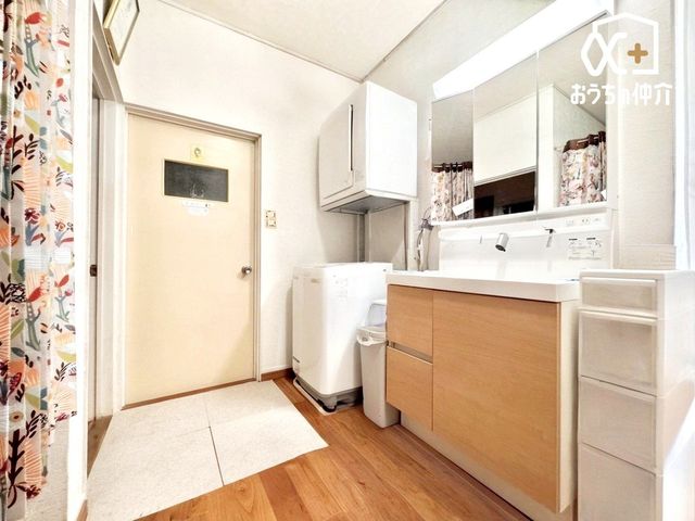 ʑEʏ ̂ʏ́AVvłȂ@\IȃfUCBL߂̃Xy[XƎ[[ĂA̐gxx₨ꂪX[Yɍs܂B