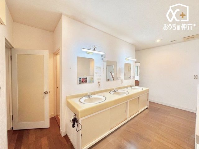 ʑEʏ g₷zu̐ʏBlłKɗpł悤HvAh{݂ƂĂ̗֐ԂłB{摜͉ƋCGŏ摜ł茻Ƃ͈قȂꍇ܂