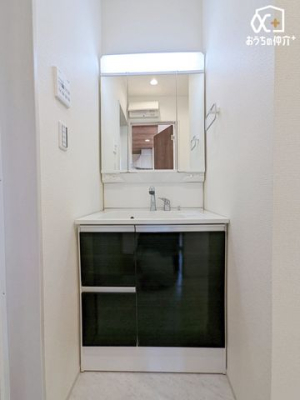 ʑEʏ Oʋ^Cv̐ʉϑłBOʋ^Cv̐ʉϑ͎g肪ǂAׂ[ł܂B[XbLЕtʏłB